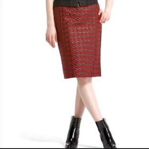 EUC - Dolce & Gabbana Red Houndstooth Pencil Skirt - Size 40(US4)